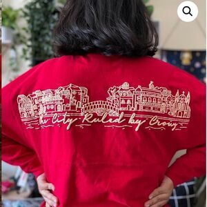 Blissfully‎ Bookish City of Crows Game Day Jersey Sz Small in Red Oversized